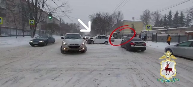 Нижегородские Госавтоинспекторы устанавливают обстоятельства ДТП с двумя пострадавшими